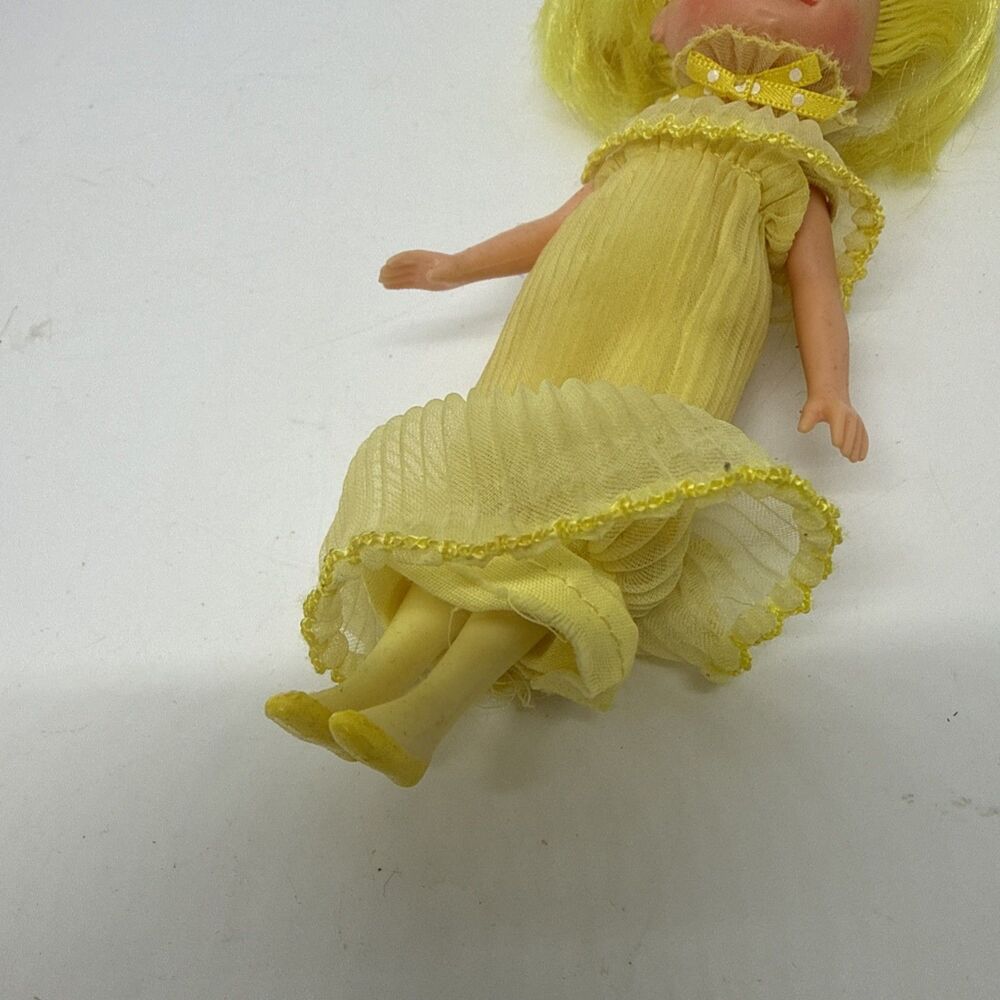 Vintage Kenner Rose Petal Place Daffodil Yellow Doll 1984 - Picture 4 of 8